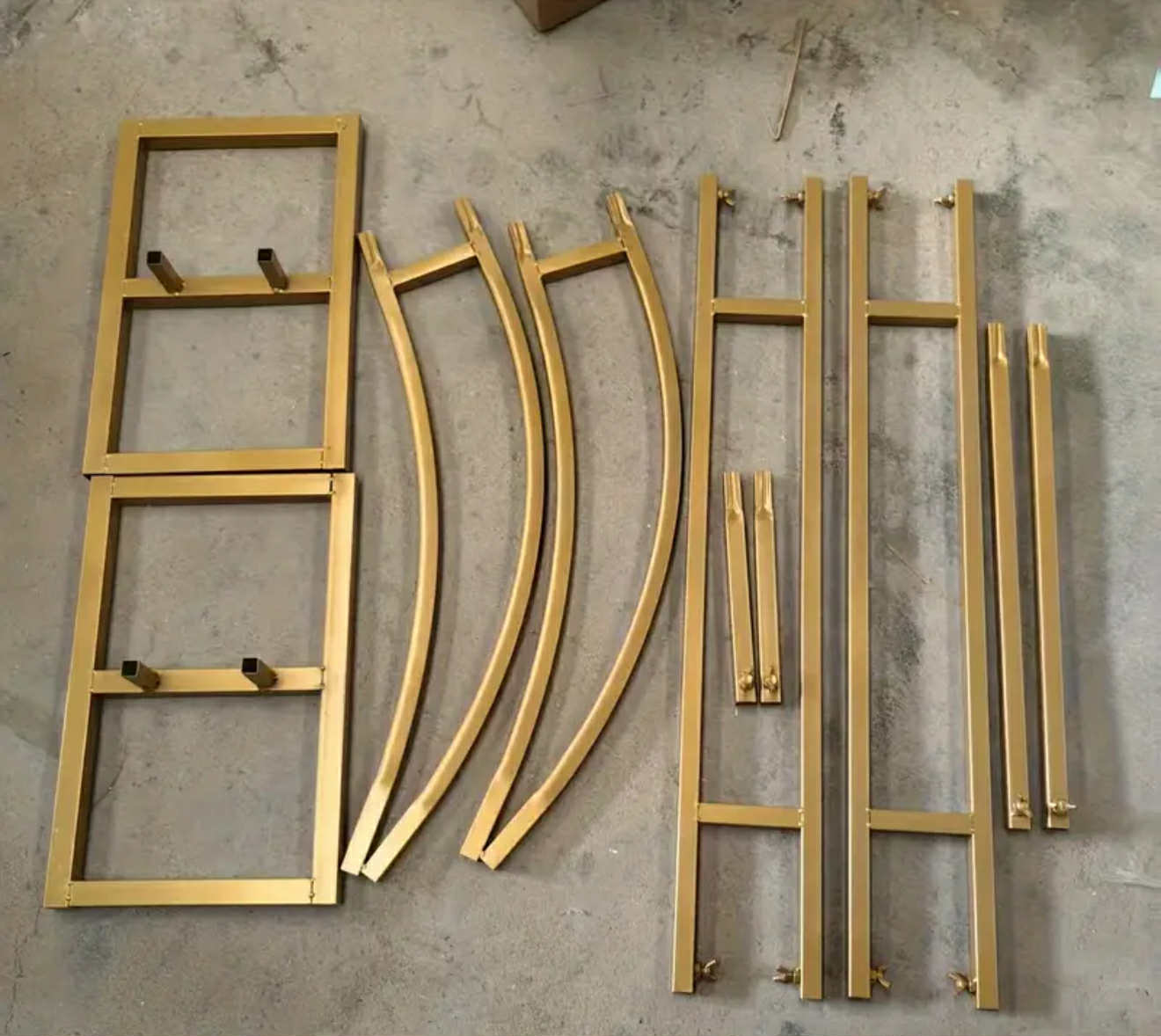 Elegant Metal Wedding Arch Set