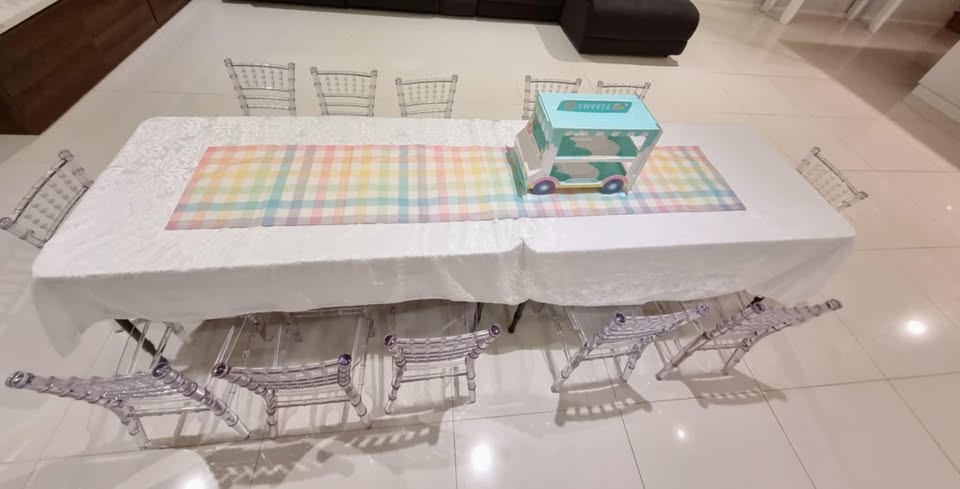 Kids Tiffany (clear) for hire